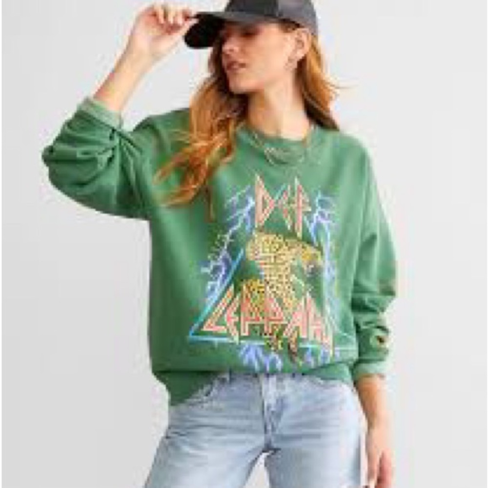 Green Def Leppard Graphic Sweatshirt